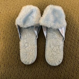 Ladies slippers